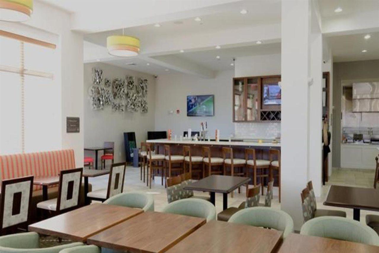 Hilton Garden Inn היקורי מראה חיצוני תמונה