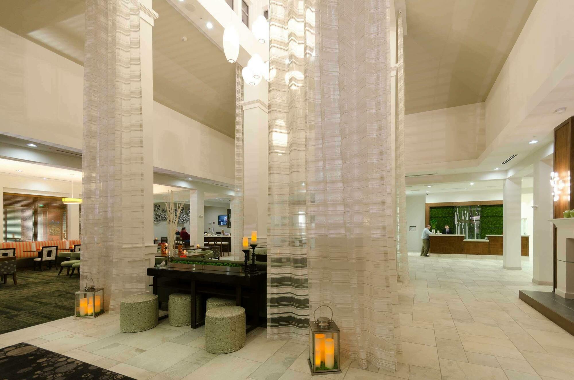 Hilton Garden Inn היקורי מראה חיצוני תמונה